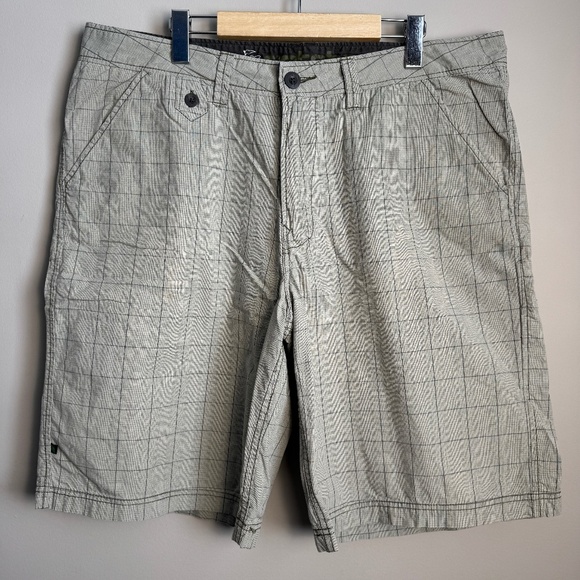 Gotcha Men's 40 Chino Walking Shorts Lightweight‎ Greenish-Gray Festival Beach - Picture 1 of 14